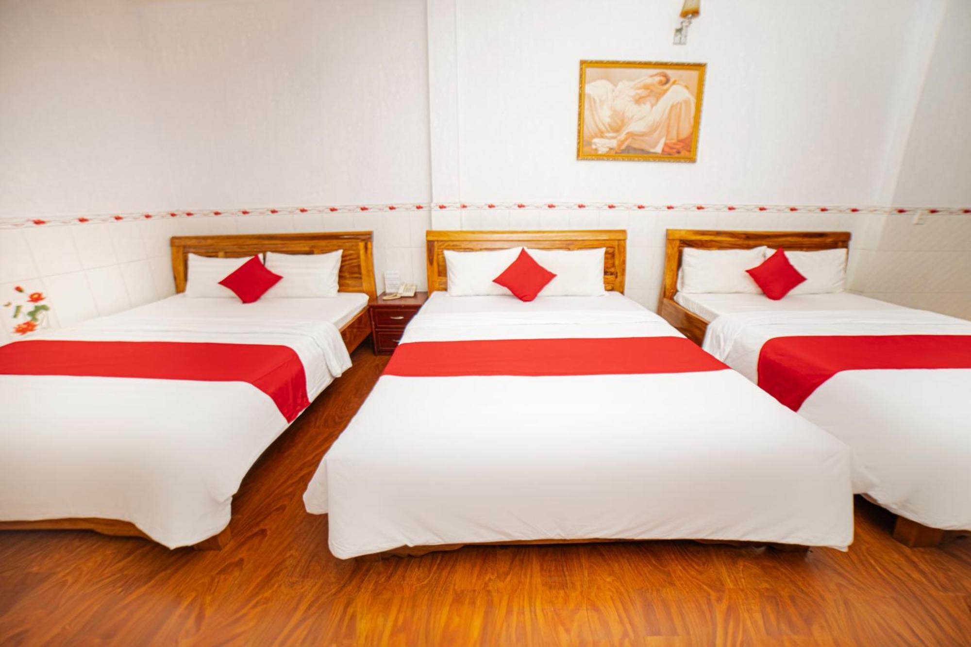 Diamond Cmt8 - Gan Am Thuc Dem Sai Gon Hotel 2*